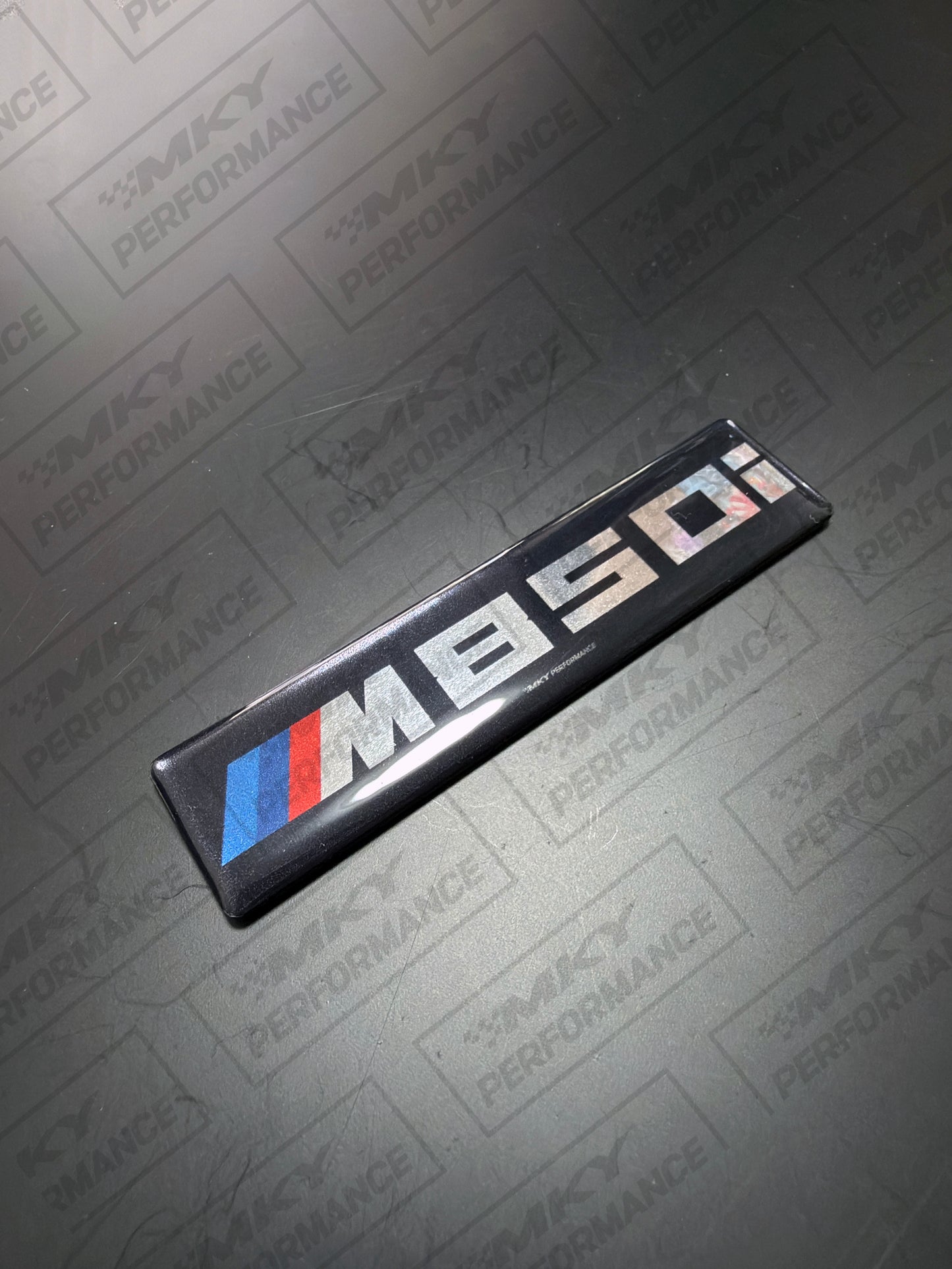 MKY PERFORMANCE M850i Badge For G14 / G15 / G16