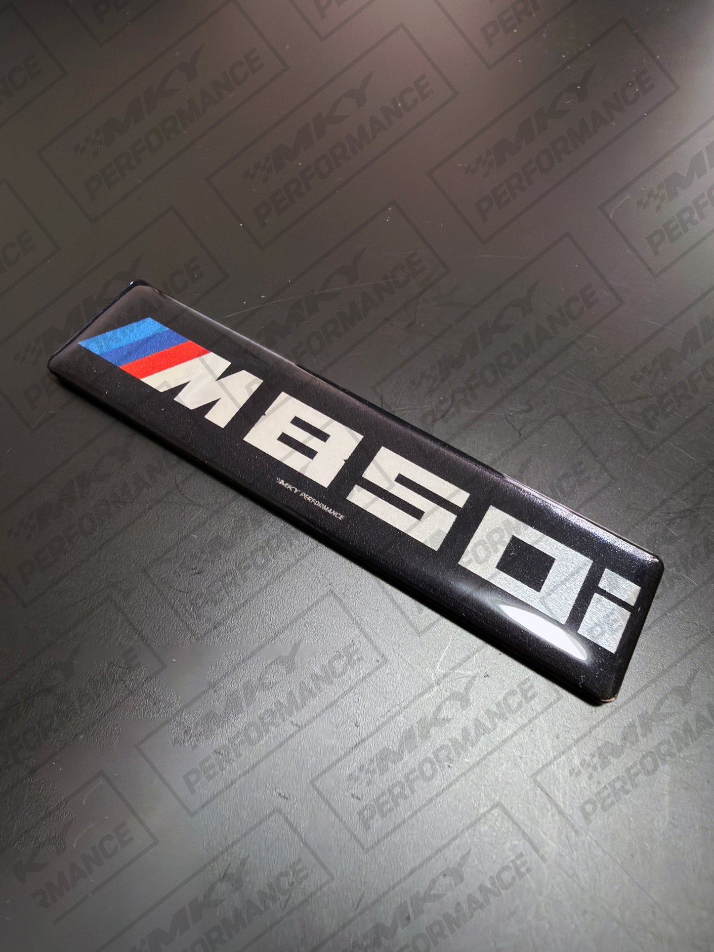 MKY PERFORMANCE M850i Badge For G14 / G15 / G16